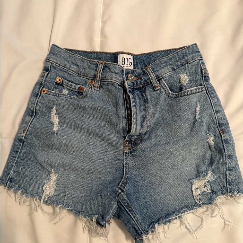 BDG Women's Frayed Jean Shorts - Light Blue